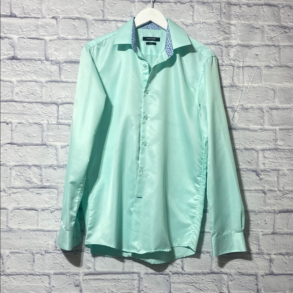 Nine West Green Dress Shirt Classic Cotton Blend